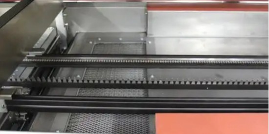 電子制造行業(yè)使用回流焊專用清洗劑有哪些優(yōu)點