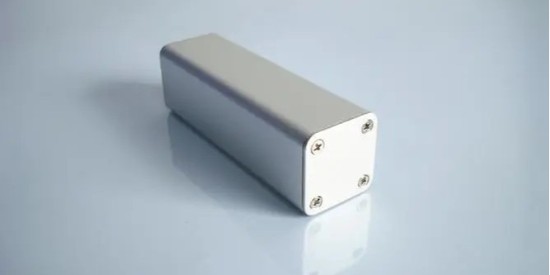 鋁殼機加工油污怎么處理，還好有電池鋁殼清洗劑