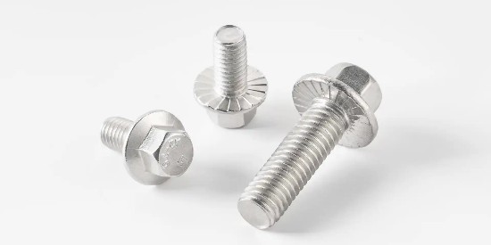 使用不銹鋼螺絲鈍化液鹽霧時(shí)間長水基更環(huán)保