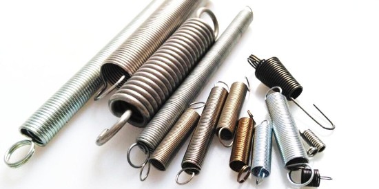 常用拉伸油清洗劑的產(chǎn)品特點(diǎn)和應(yīng)用行業(yè)